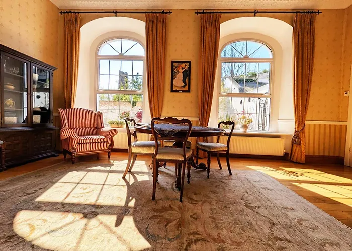 The School House, Patricks Square, Town 펜션 *